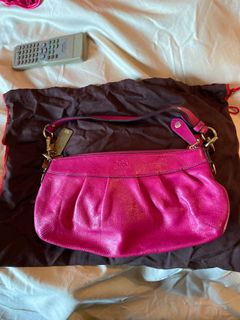 (Category: ) located in . Submitted by colettezyx (Listing ID 1132915268, Image 1). Description: .