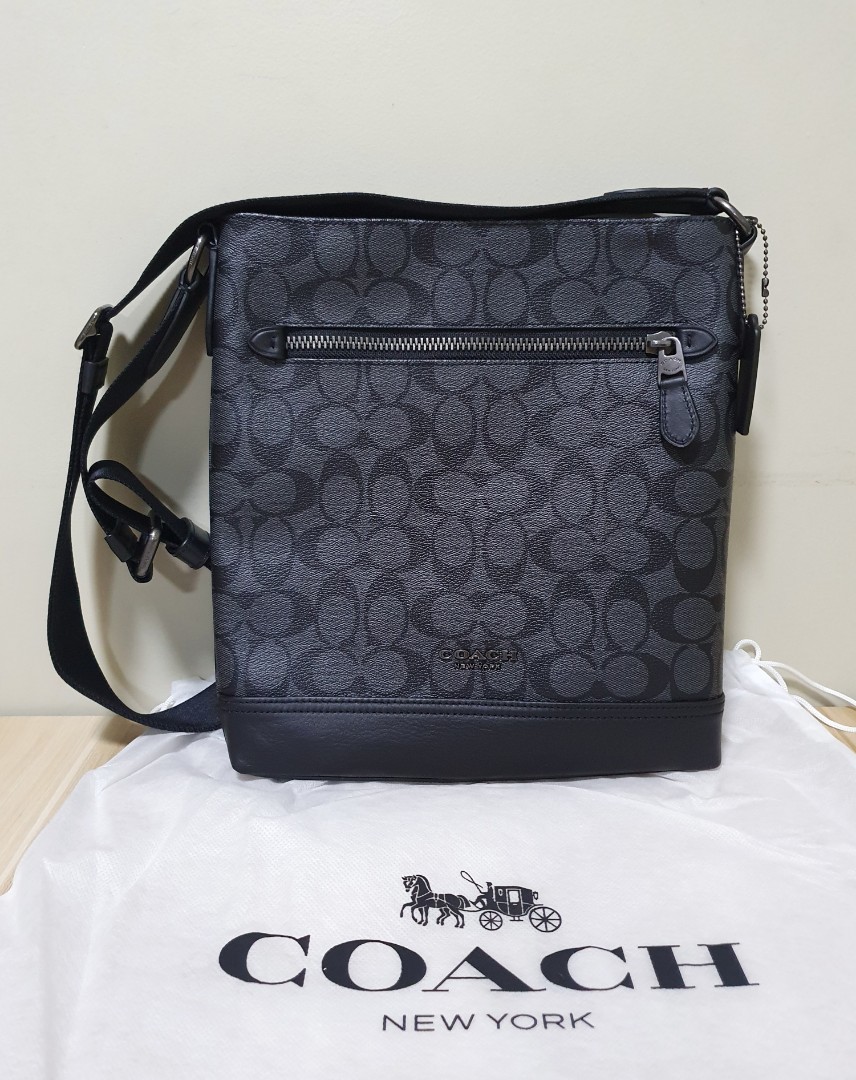Coach graham flat hot sale crossbody