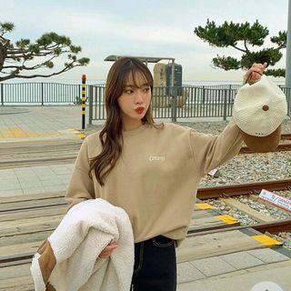 正韓🇰🇷少女娜拉cream大學T（軍綠）原價720