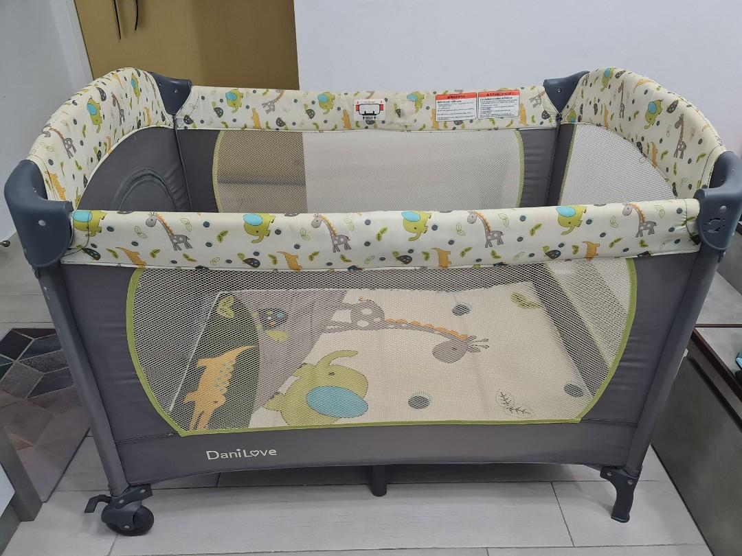 Danilove baby cot outlet
