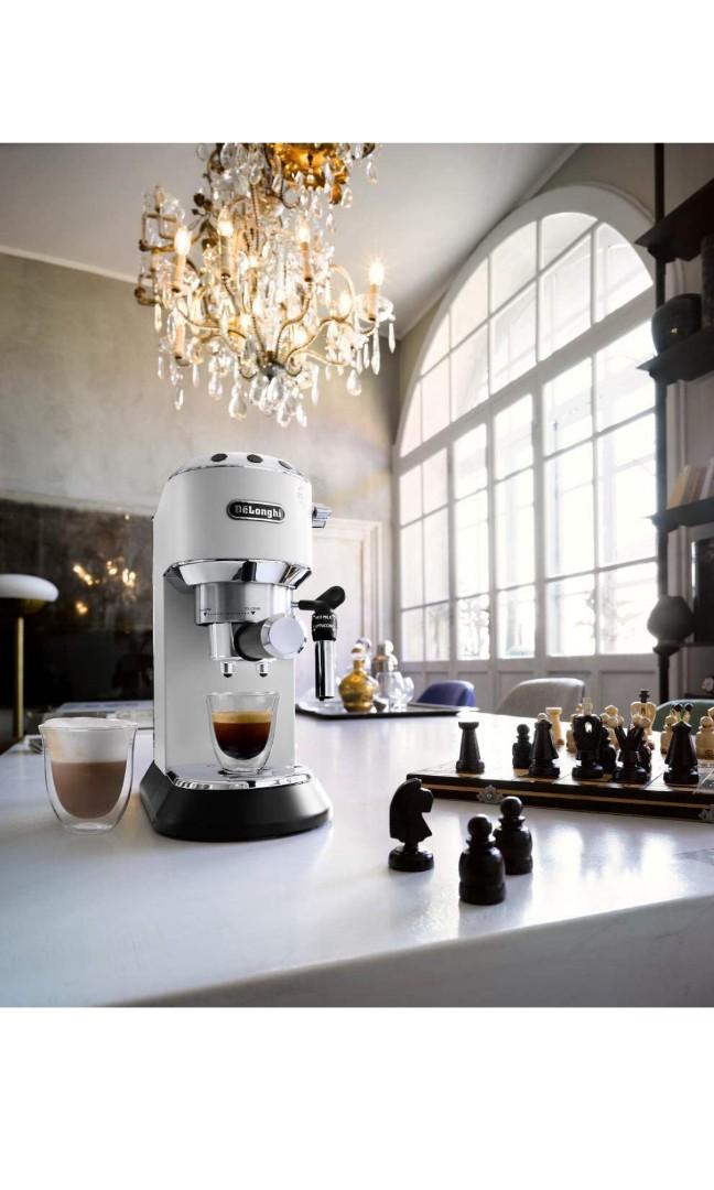 De Longhi (White) Dedica Style EC685.W Pump Espresso Coffee Machine