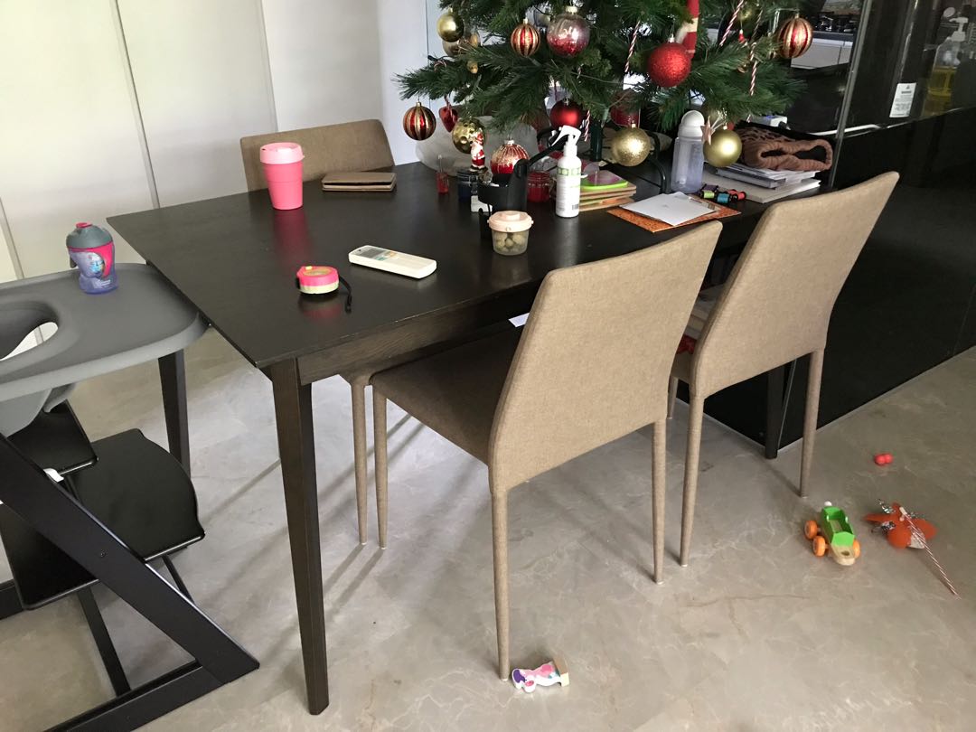 Dining table available FREE, Furniture & Home Living, Furniture, Tables ...
