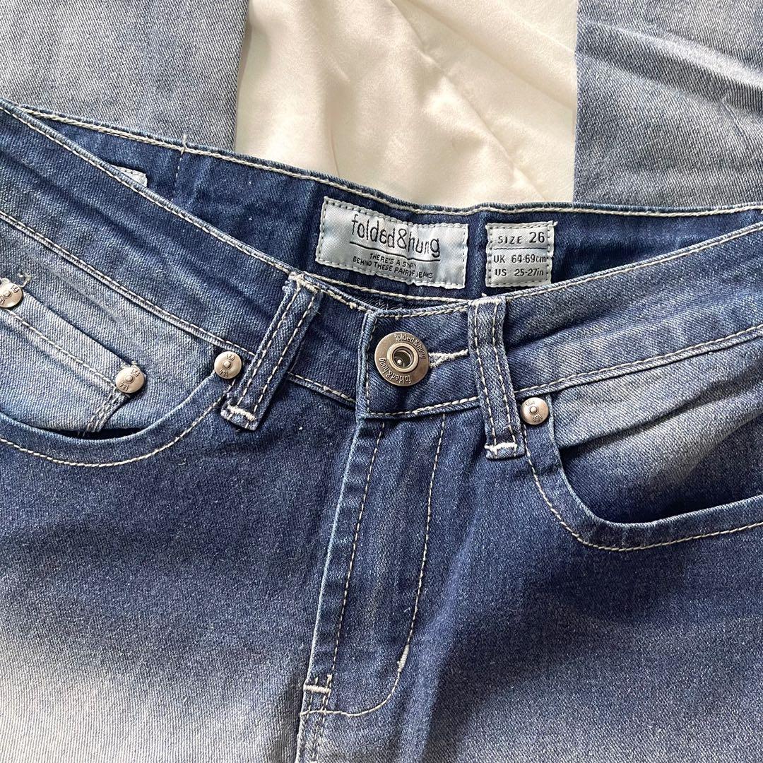 Folded & Hung Flare Jeans, Women's Fashion, Bottoms, Jeans on Carousell