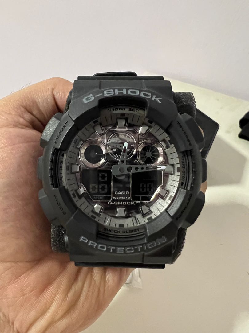 G Shock Watch W.R 20BAR BLACK