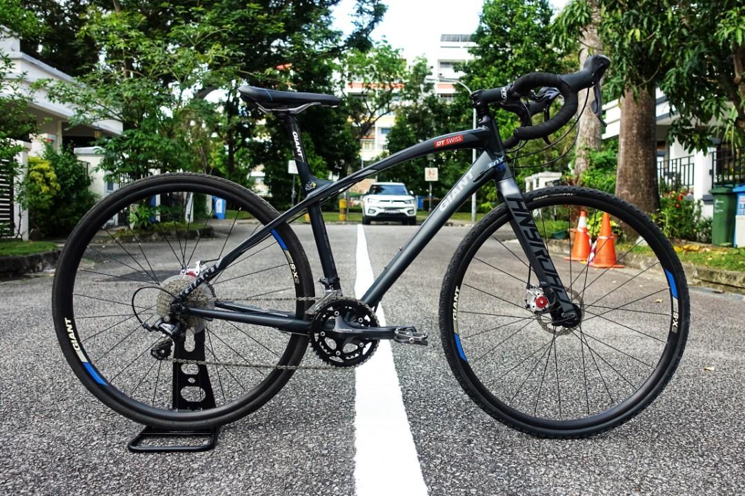 GIANT ANYROAD 1 Shimano TIAGRA 20-speed 