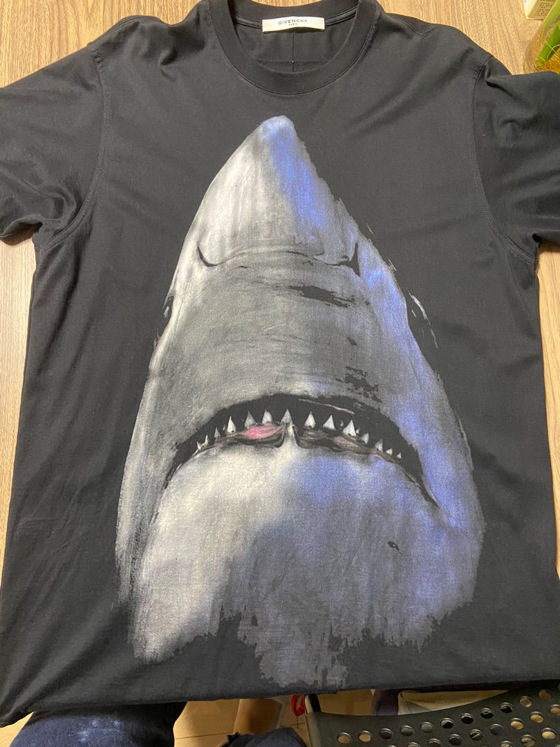 shark tee givenchy