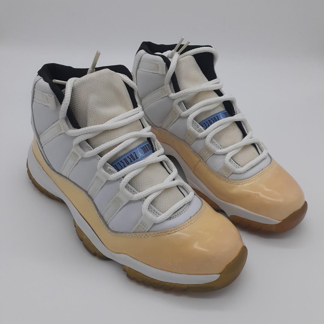 2000 columbia 11s