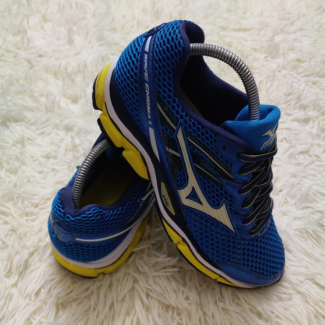 Mizuno wave hotsell enigma mens