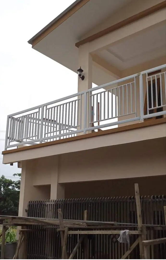 Pagar balkon minimalis, Perabotan Rumah di Carousell