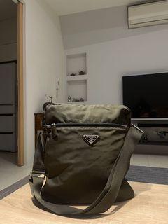 （已售出）Prada 真品 側背包 軍綠 古董 二手甜甜價