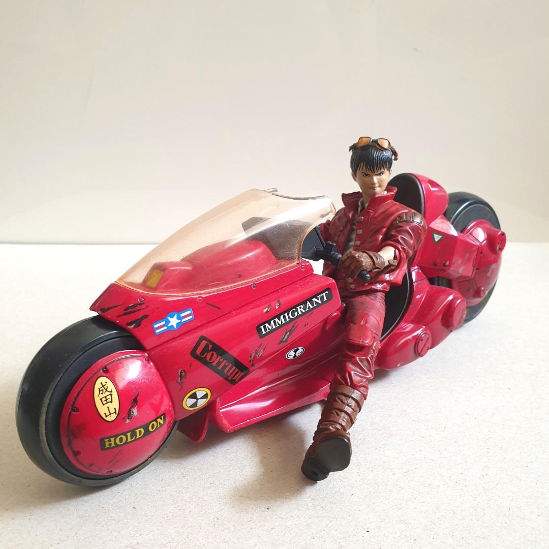 AKIRA McFarlane Kaneda’s Bike Figure Amazon | マクファーレン AKIRA KANEDA ON MOTORCYCLE PVC製塗装済み