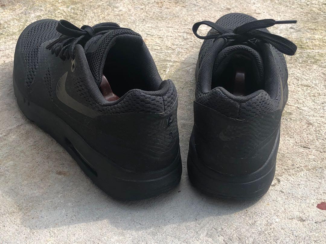Nike air max 1 top ultra essential triple black