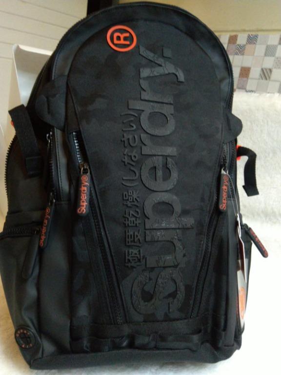 Superdry handtas store