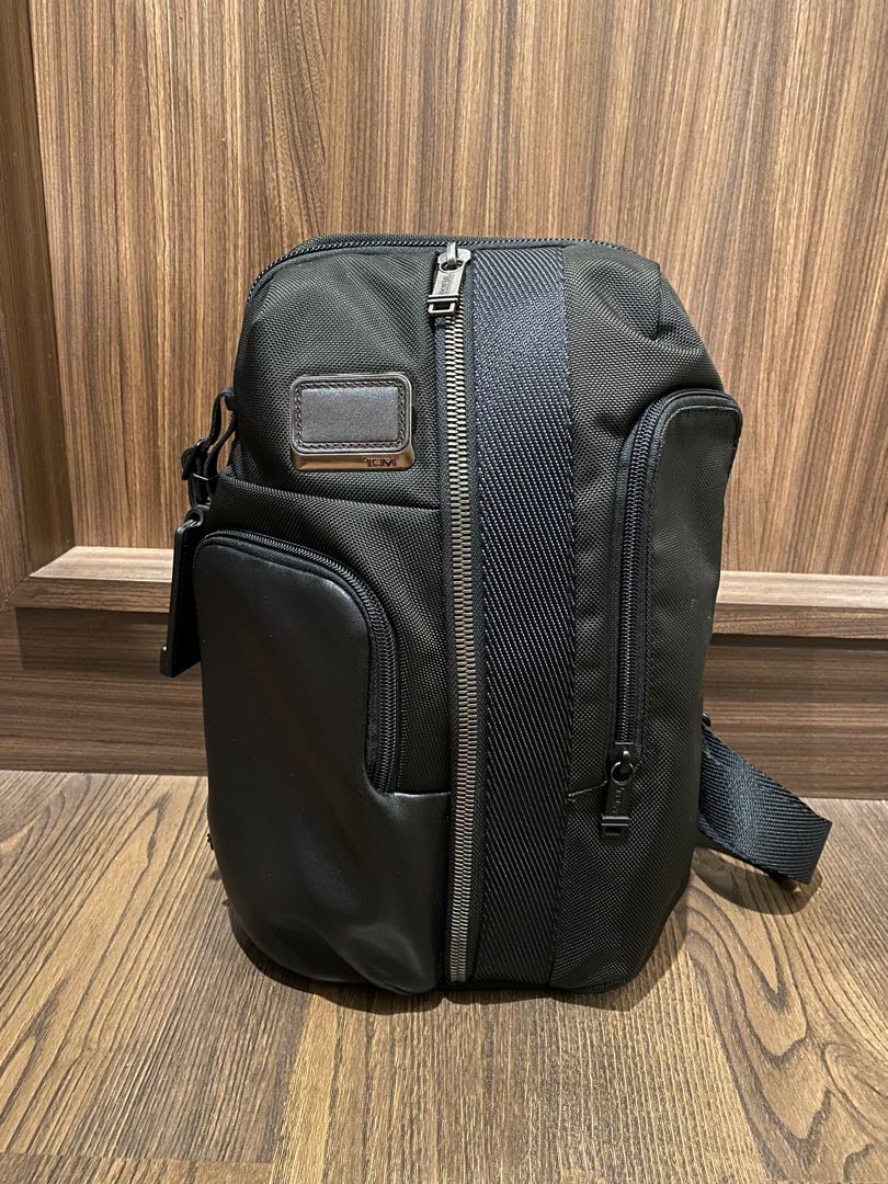 Tumi Smith Sling bag original asli