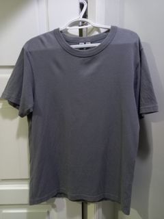 (Category: ) located in . Submitted by branded.preloved.decluttering (Listing ID 1132900871, Image 1). Description: .