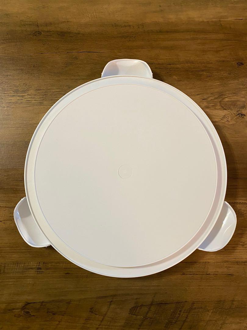 Wilton Cake Carrier with Snapon Lid, Furniture & Home Living