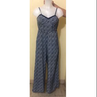 (Category: ) located in . Submitted by _nicscloset (Listing ID 1132130125, Image 1). Description: .