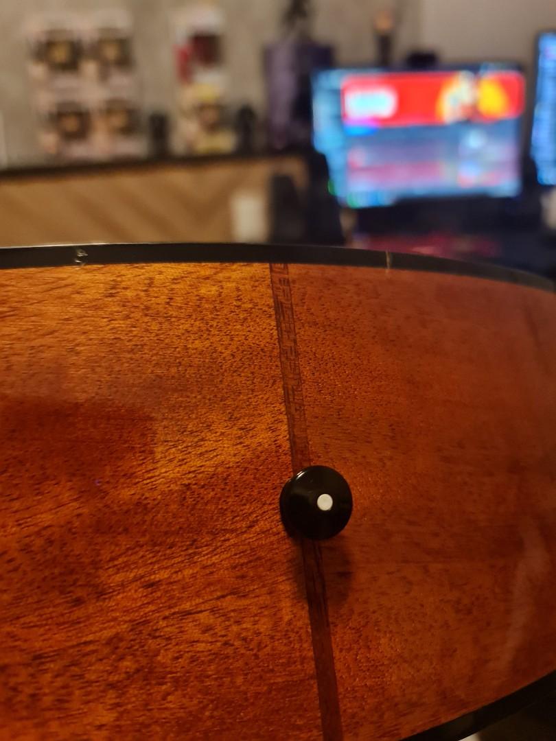 Yamaha FS800 with free gig bag and Taylor bridge pins), Hobbies