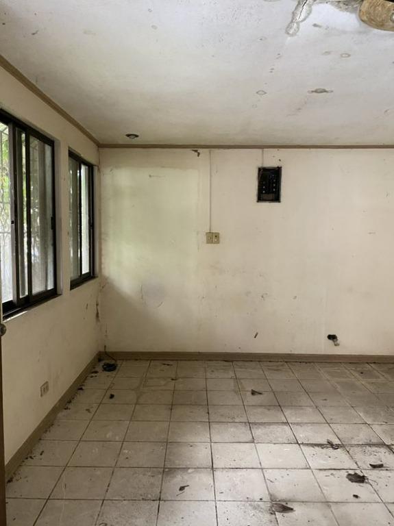 30k/sqm House and Lot for Sale in Sta. Rosa Village, Sta. Rosa, Laguna