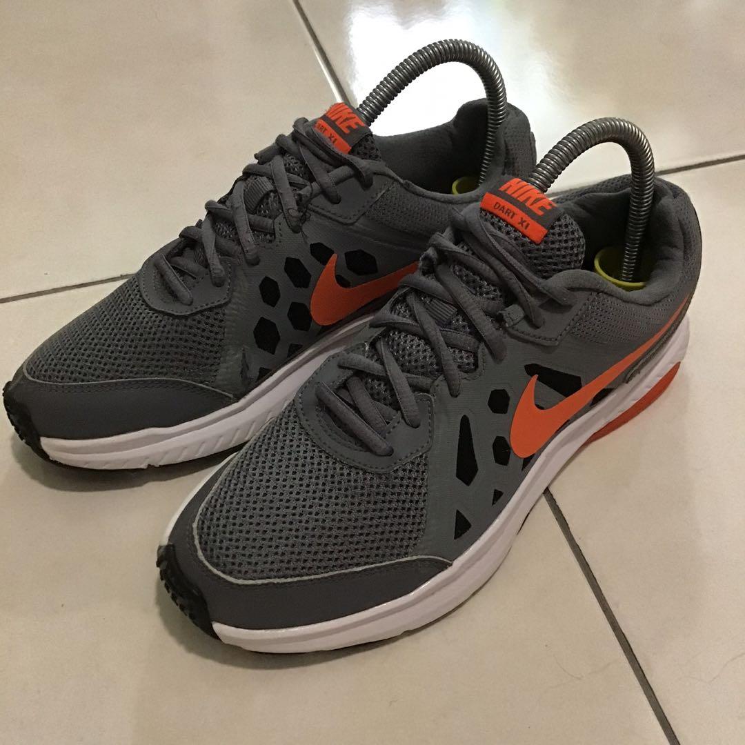 Nike dart xii compairedto rebok skyscape revolution cheap
