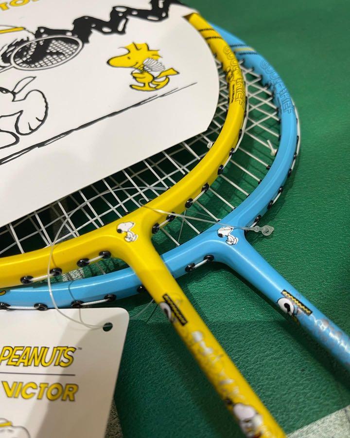 駿領體育呈獻：新品速遞- VICTOR X PEANUTS ARS-SN SET 🏸］, 運動產品