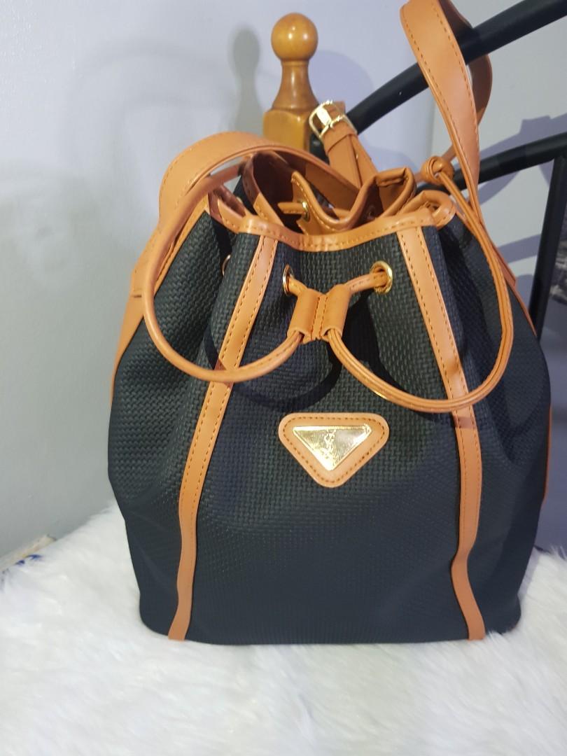 Authentic Yve Saint Laurent YSL Drawstring PVC (Category: Luxury Bags & Wallets) located in Paranaque City. Submitted by rizasauthenticitems (Listing ID 1133070500, Image 2). Description: Authentic Yve Saint Laurent YSL Drawstring PVC Condition: almost new Color: Black Height: 11.5 Length: 14.25 Material: PVC Width: 5.75.