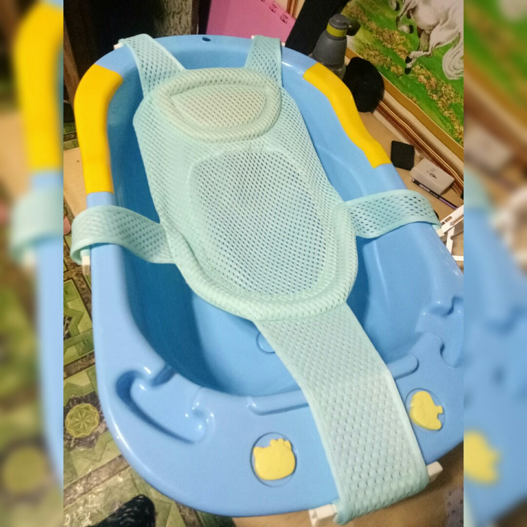 Baby bath tub with Net, Babies & Kids, Bathing & Changing, Bathtub