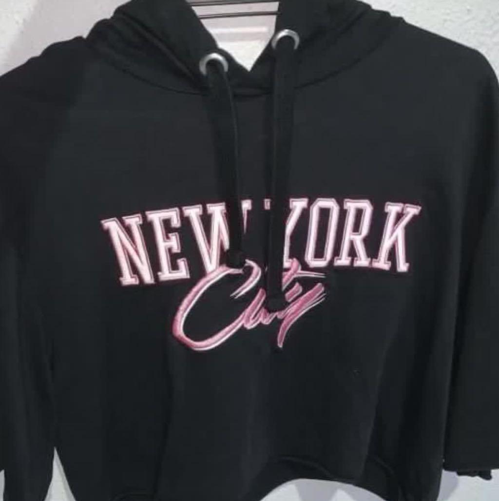 Black cropped store hoodie h&m