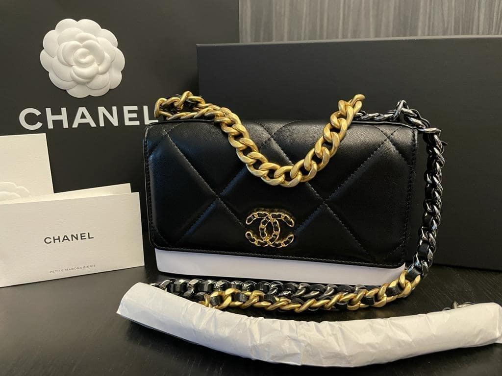 Chanel 19 WOC Wallet On Chain AP0957 BLACK Flap Bag 'New