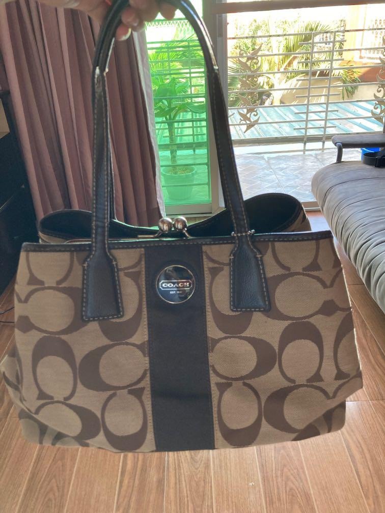 Coach kisslock handbag best sale