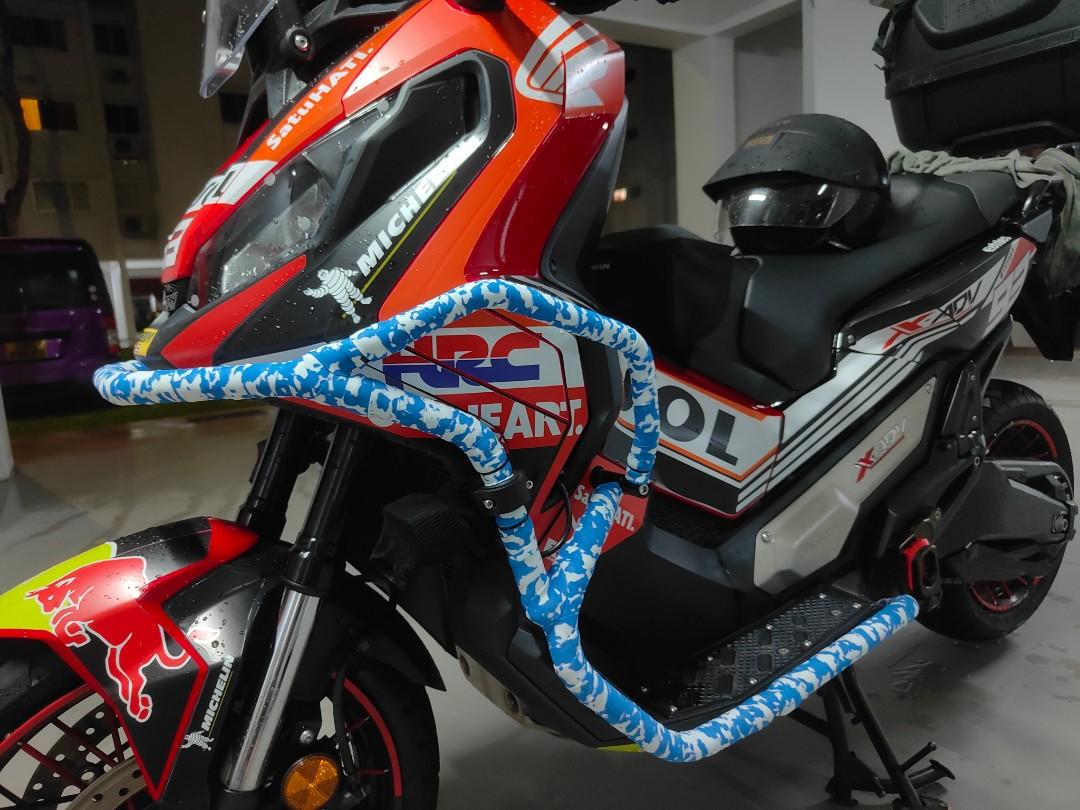 Crash Bar Wrap Service for Honda XAdv, Motorcycles, Motorcycle
