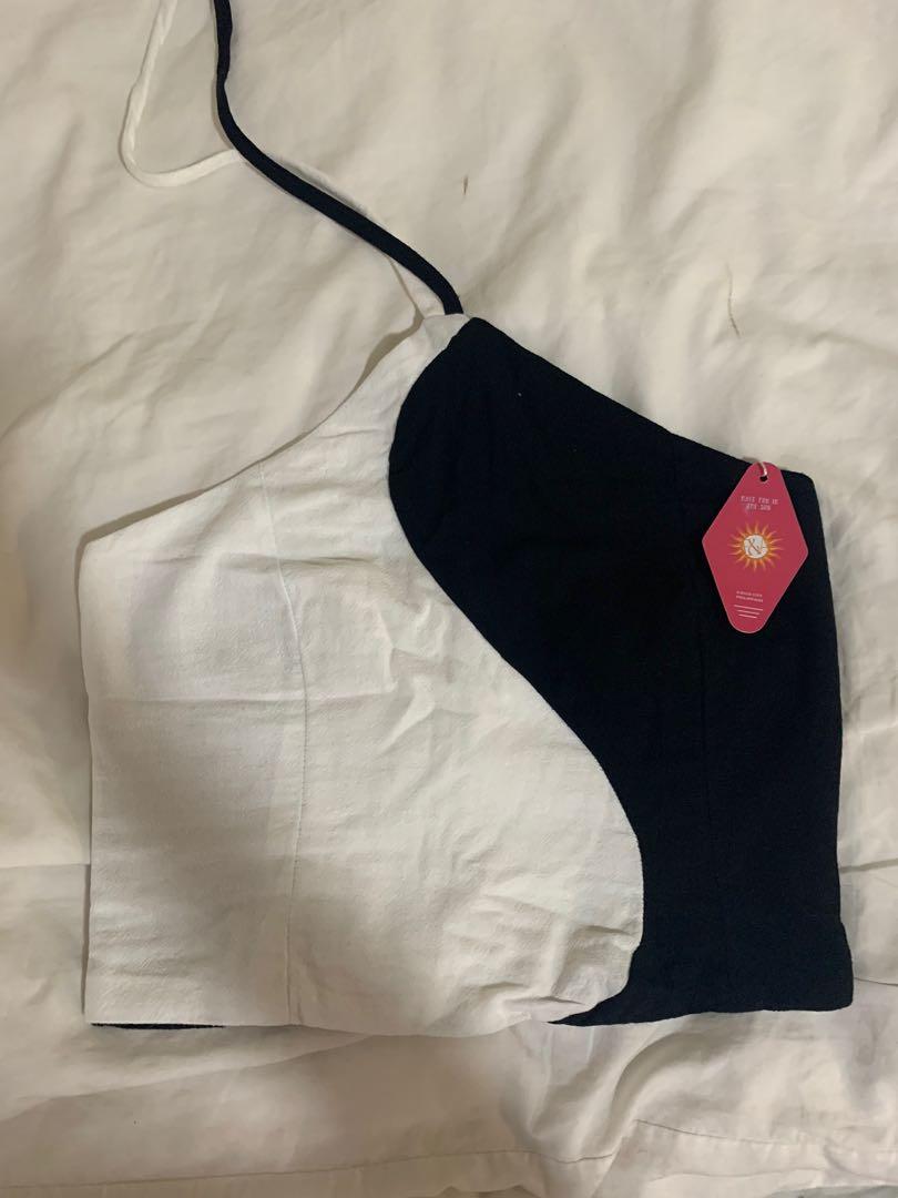 Elle & Ella Lokal linen halter top, Women's Fashion, Tops, Sleeveless