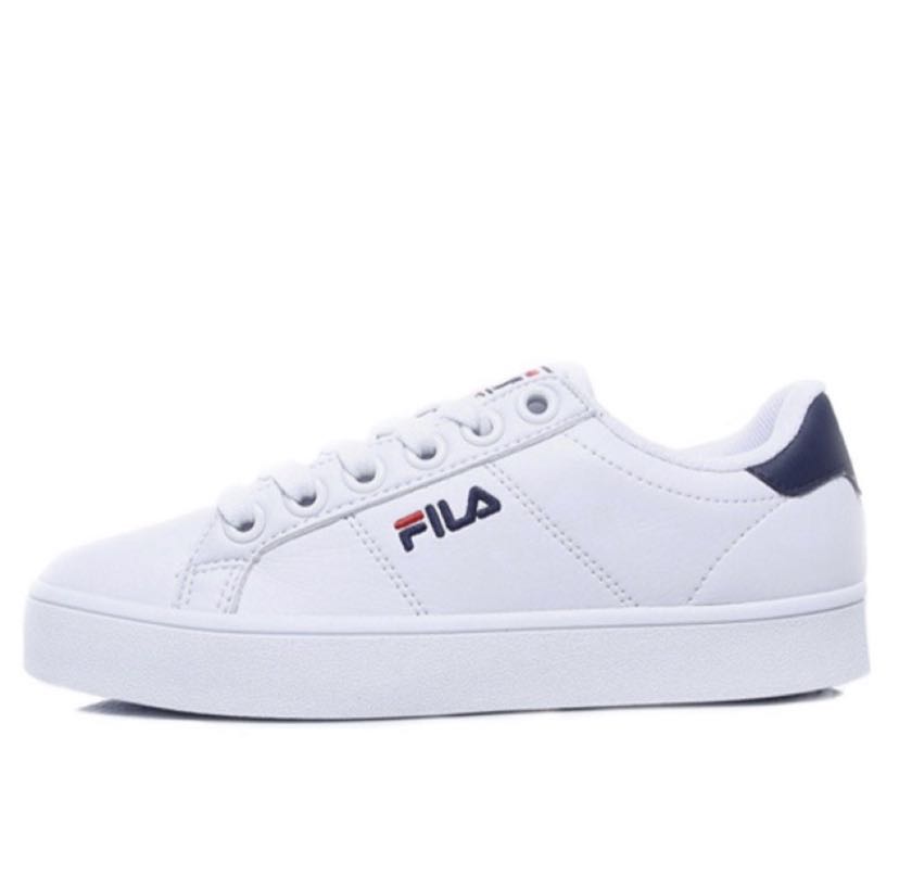 Fila Court Deluxe Women s Fashion Footwear Sneakers on Carousell
