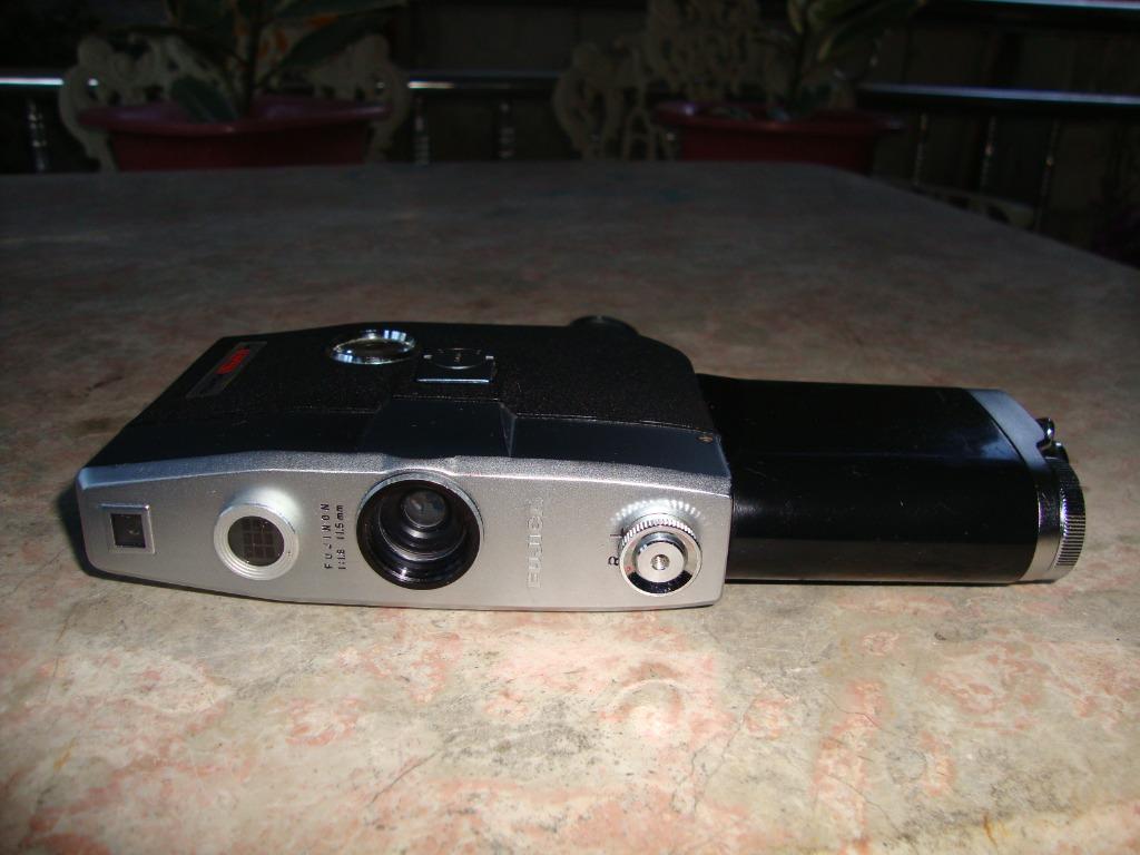 Fujica Single 8 P1 Vintage Camera (Category: Video Cameras) located in Manila. Submitted by parokya_ni_edgar (Listing ID 1133010633, Image 1). Description: In Good Condition: no issues Japan Made Bag Operated 4pcs AA Batteries ( not included )_ 8mm cine camera, Fujica Single-8 P1 camera. Uses Fuji proprietary Super 8 film cassettes. Fujinon 1.8 / 11.5mm lens. Made by Fuji Photo Optical Co. Ltd., between 1965 and 1977. Cine camera for Single 8 fil