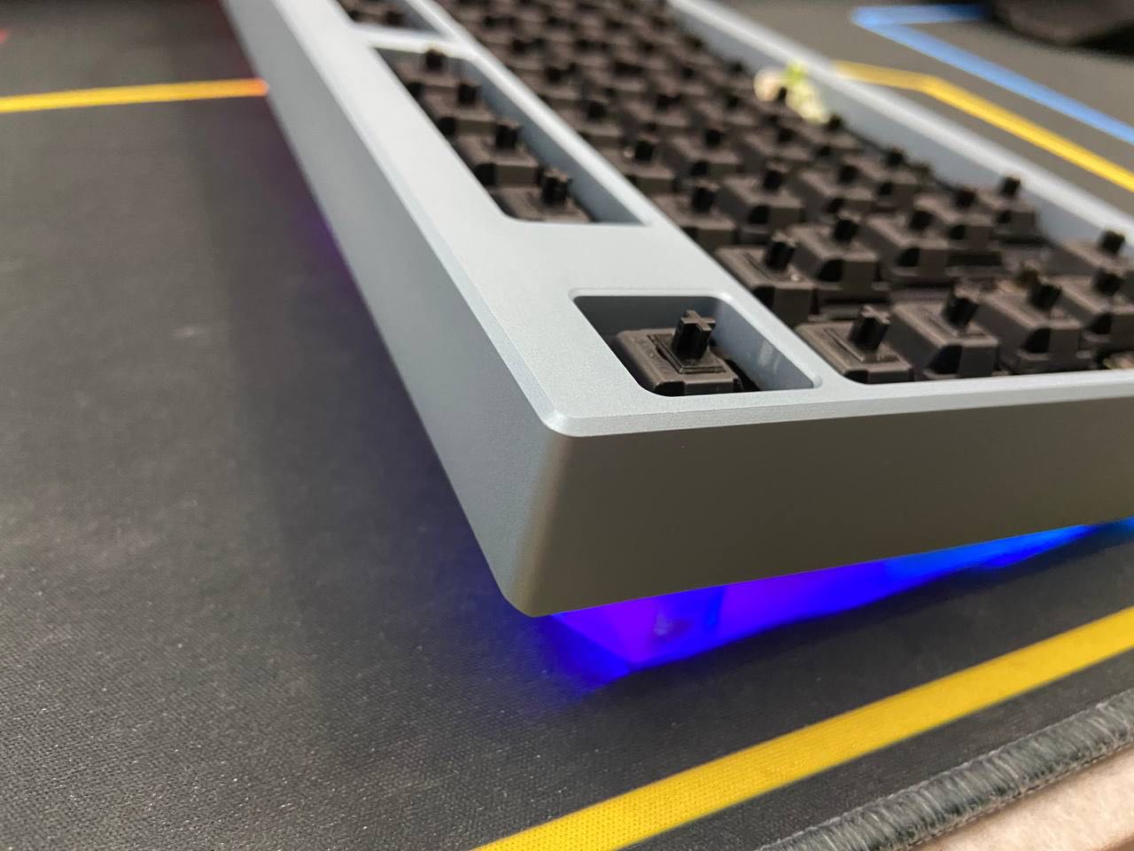 Geonworks F18x Keyboard (Baby Blue + PC + Hotswap), Computers & Tech