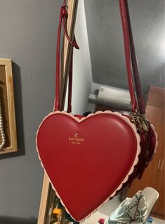 (Category: ) located in . Submitted by insidehercloset (Listing ID 1133069395, Image 1). Description: .