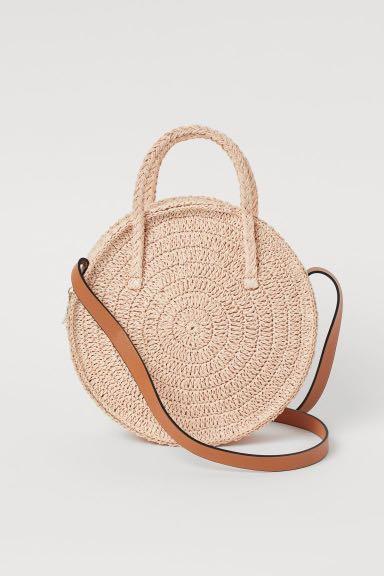 H and m top round straw bag