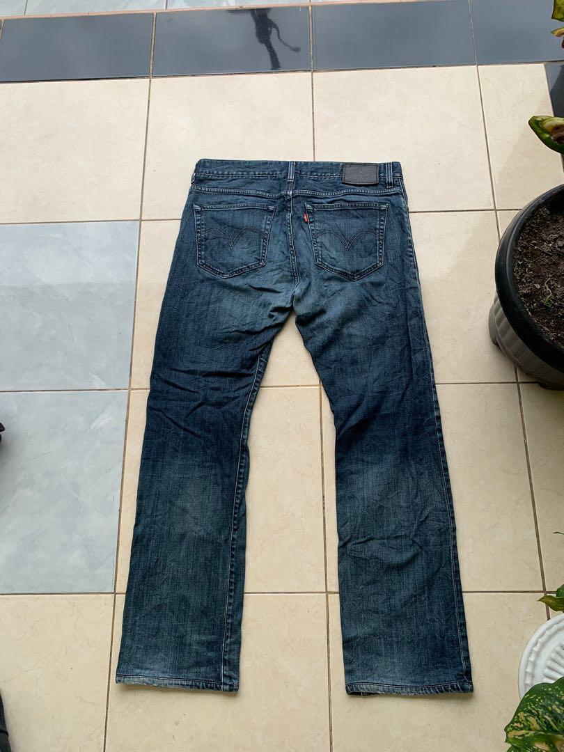 Levis online size 40