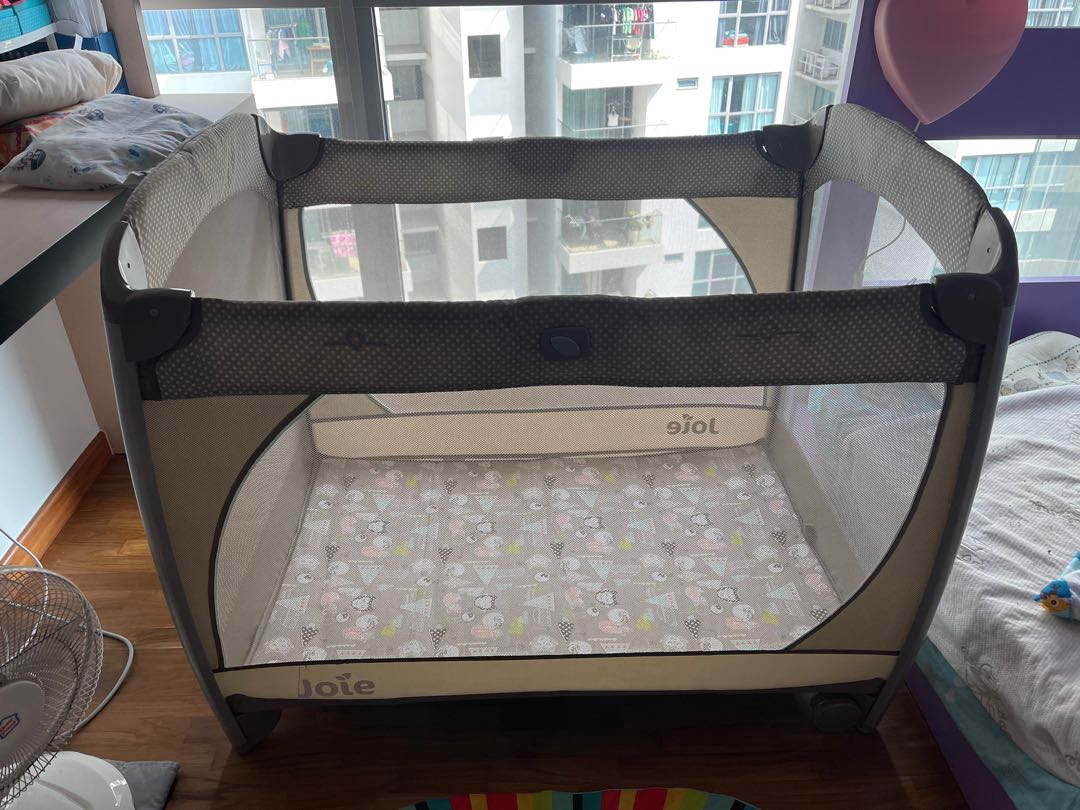 Travel cot hotsell sale