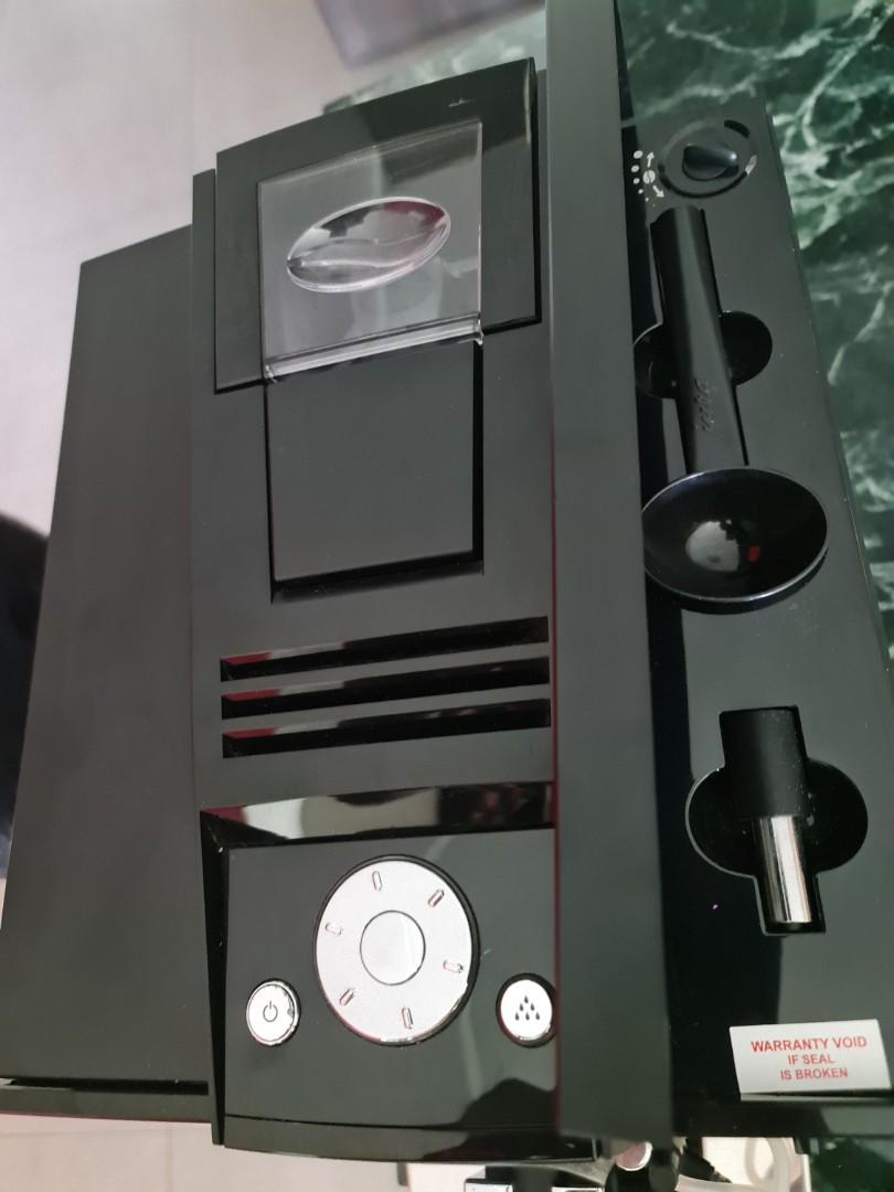 JURA Impressa F7 coffee machine, TV & Home Appliances, Kitchen