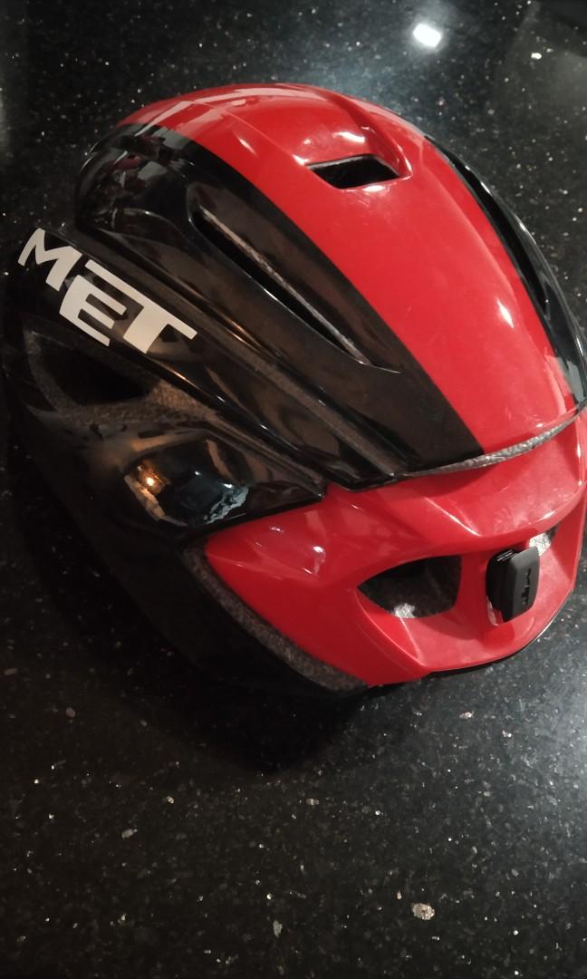 Authentic Met strale size M Sports Equipment Bicycles Parts
