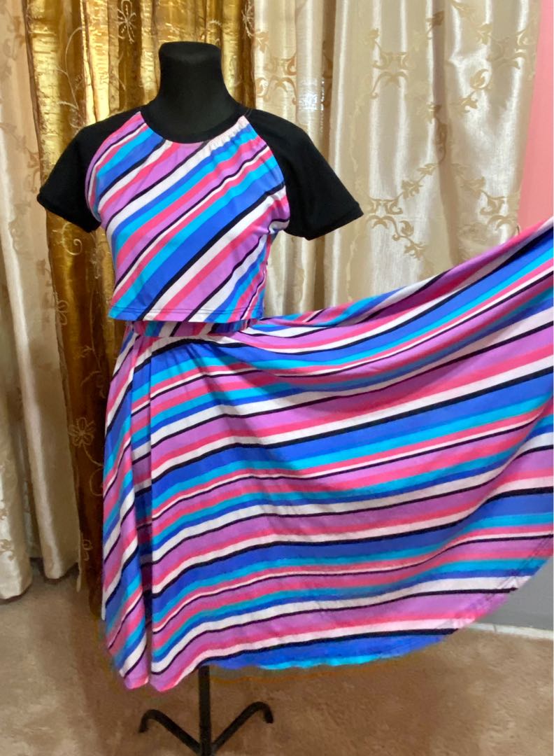 modest nursing clothes