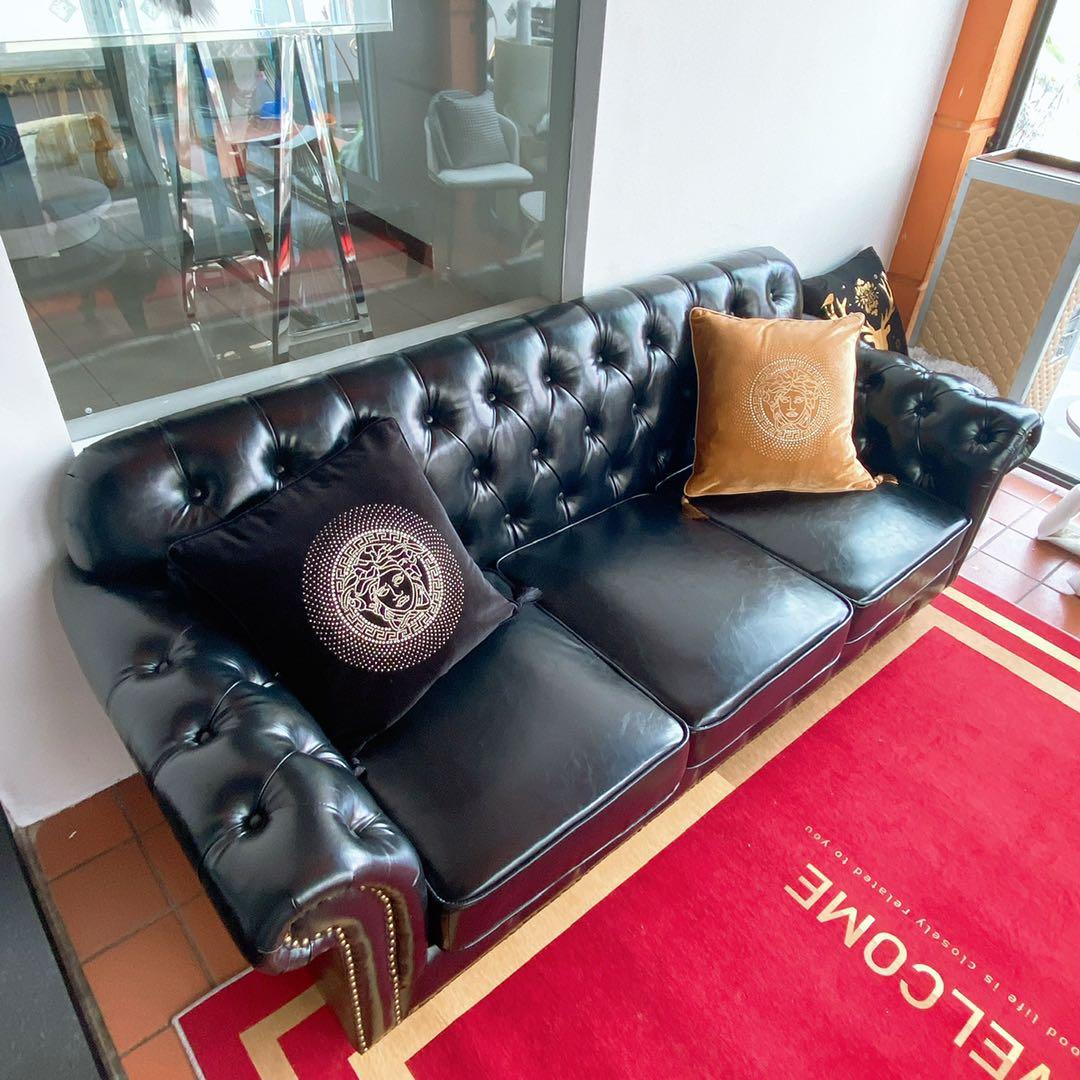 [NEW] AUTHENTIC REAL LEATHER Black Chesterfield Sofa Silver Rivets, Furniture & Home Living