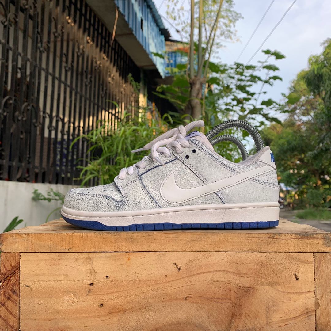 Nike SB DUNK LOW PRO CRACKED LEATHER