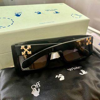 Off-White Oversized Glasses