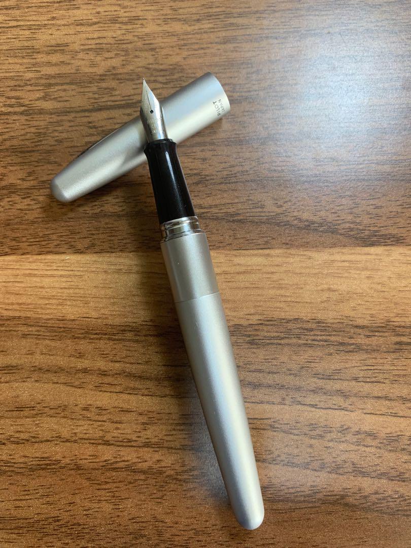 Pilot Metropolitan Fountain Pen Classic ( Silver ) (Category: Stationery & School Supplies) located in Paranaque City. Submitted by prelovedperhaps (Listing ID 1132941727, Image 2). Description: RFS: Extra, Gifted Inked once for testing purposes Never used 💯Authenticity Guaranteed .