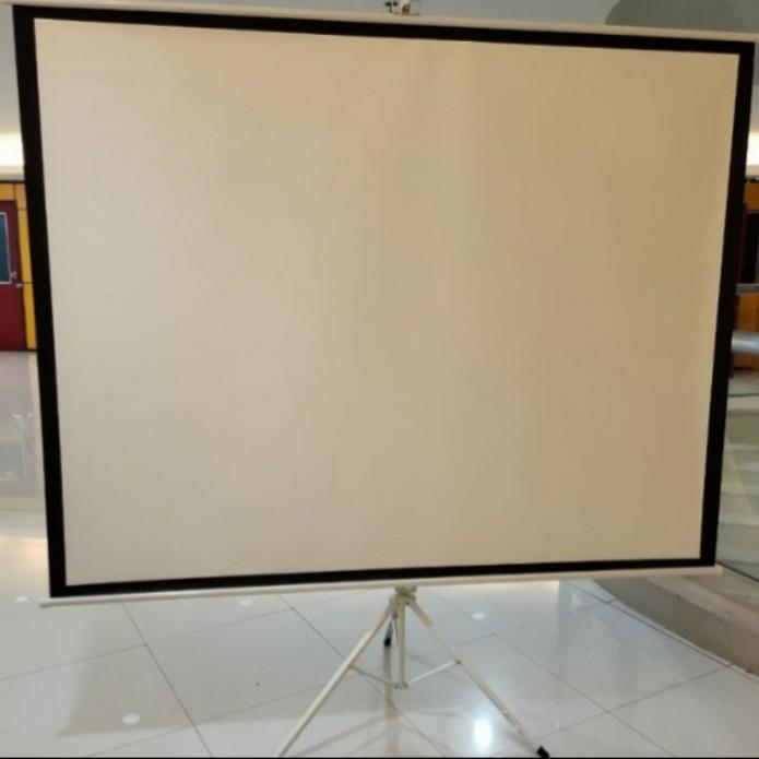 Projector Screen 100" 4:3 Tripod Type (Category: Projectors) located in Manila. Submitted by goodviber.corp (Listing ID 1132939558, Image 2). Description: .