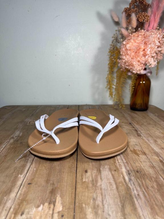 Reef Cushion Spring Joy Sandals, Women's Fashion, Footwear, Slippers