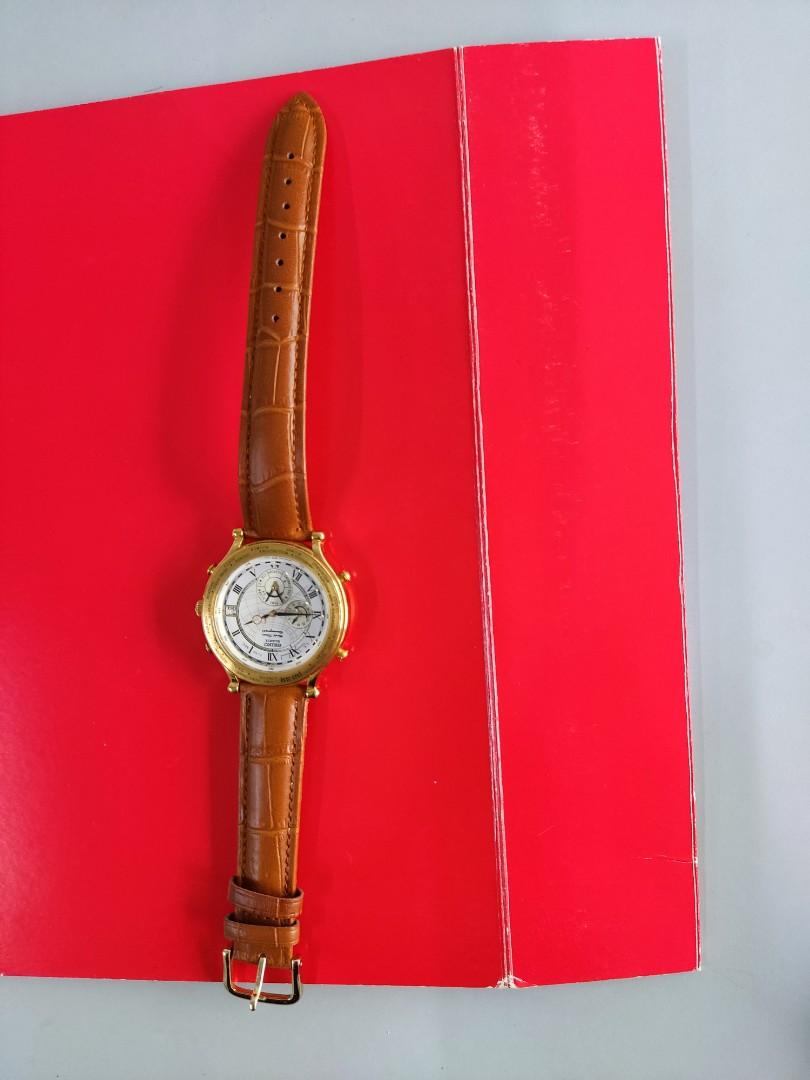 Seiko (6M15 9000) vintage watch., Luxury, Watches on Carousell