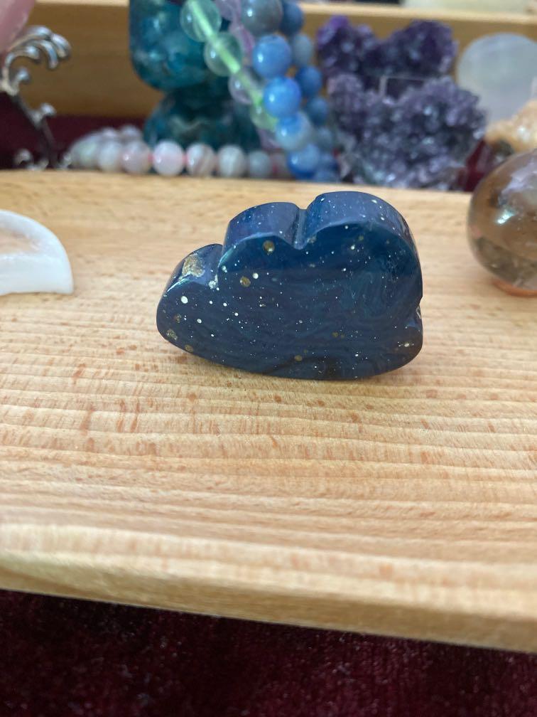 Sieber Agate Cloud (Category: Precious Stones) located in Singapore. Submitted by clearhycloset (Listing ID 1132978167, Image 2). Description: Approximately 4cm normal mailing +$1.80.